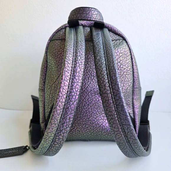 nike air backpack black anthracite Sportswear Kids Elemental (20L) - Black/Anthracite/University Red - Bags Color:SILVER/BLACK MULTI Zippered front compartment Brand_Tsunami adidas Originals X Issey
